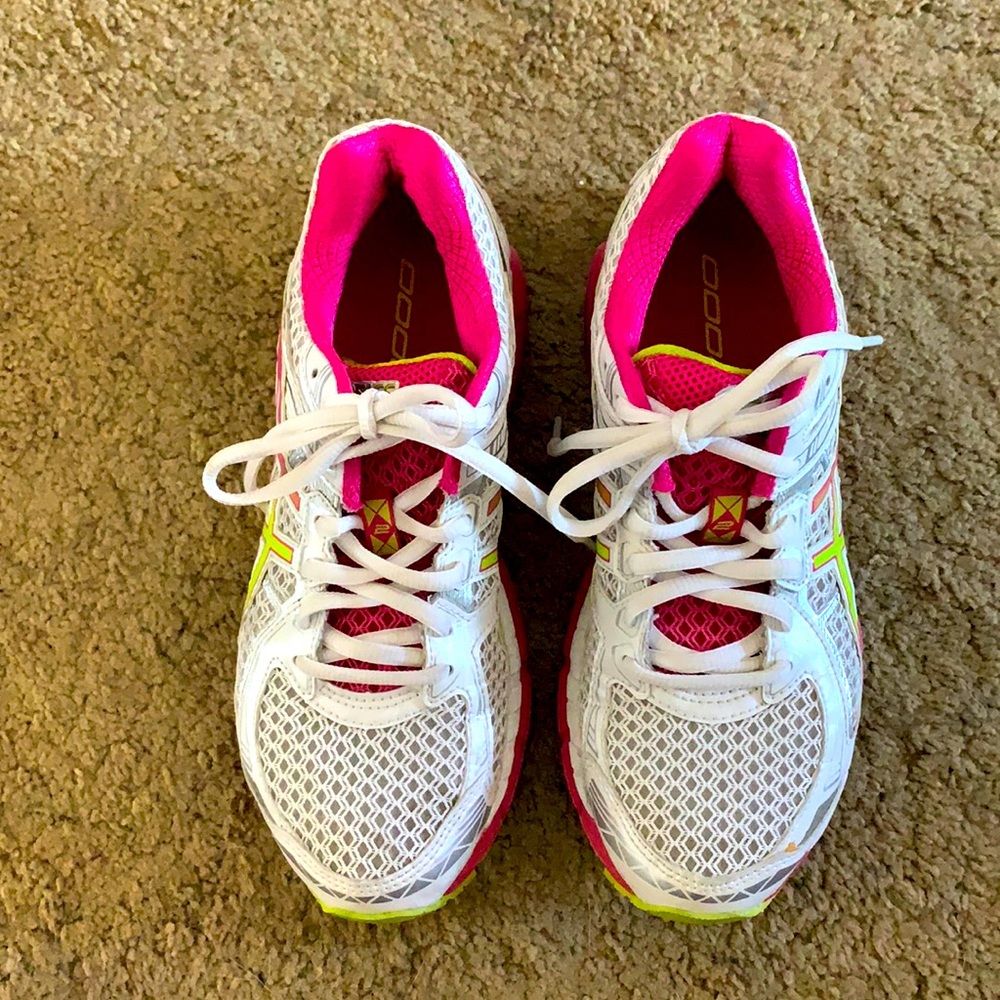 ASICS GT-2000 women’s shoes